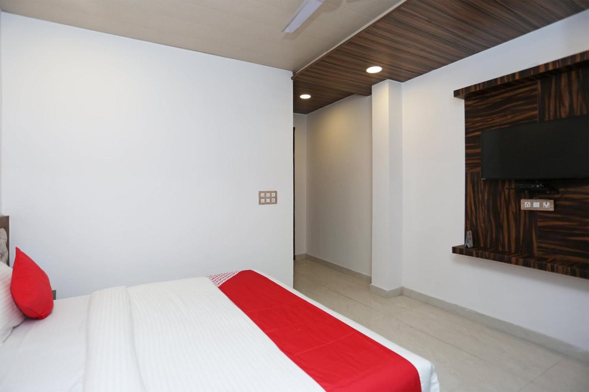 Hotel Rosewood Inn Rajpur Bagian luar foto