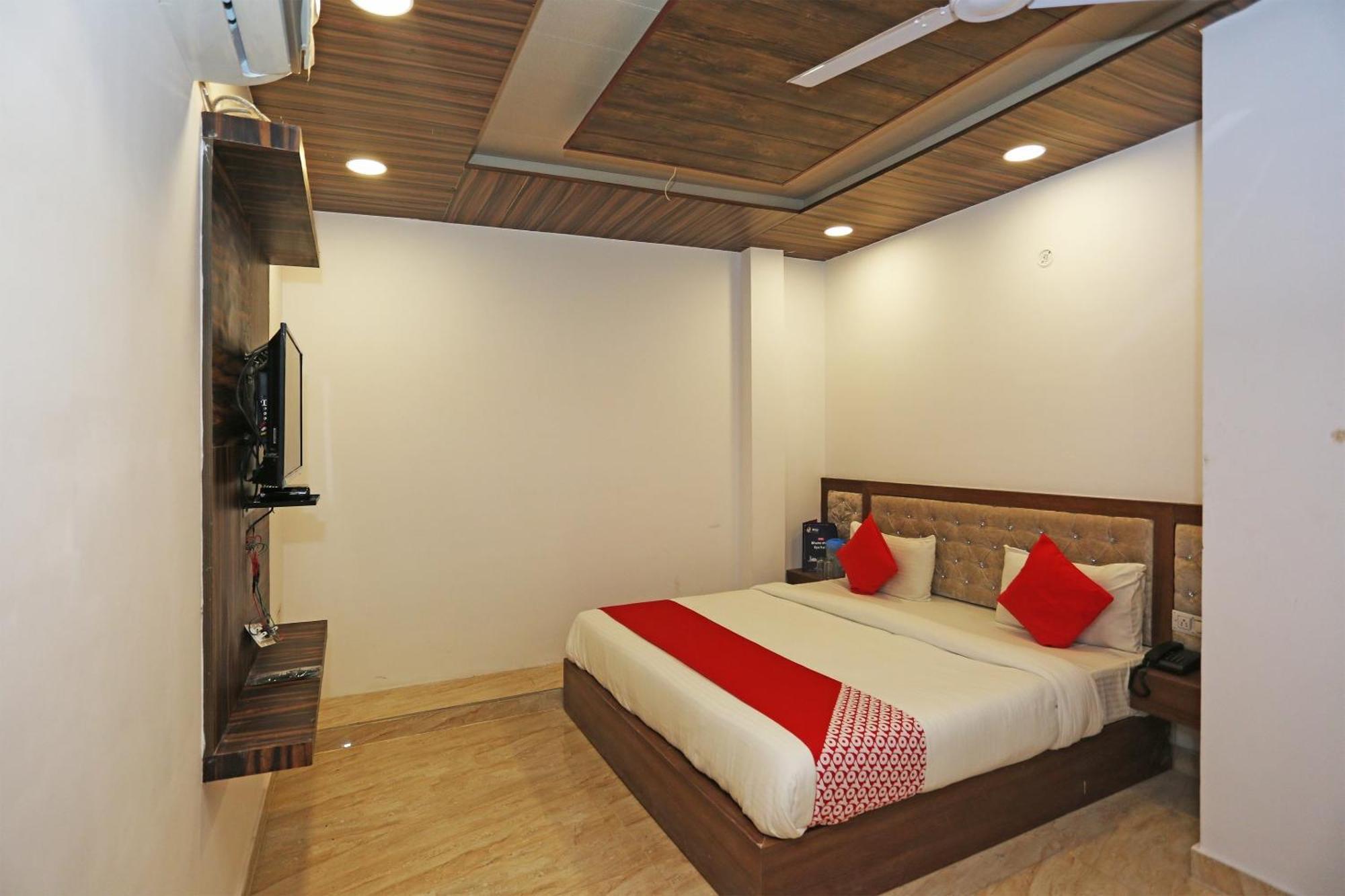 Hotel Rosewood Inn Rajpur Bagian luar foto